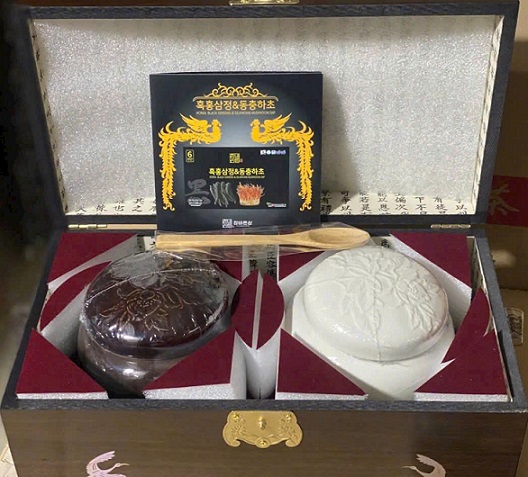 Cao Hắc Sâm Đông Trùng Hạ Thảo 2 hũ x 500 rg Song Hỷ Hàn Quốc 